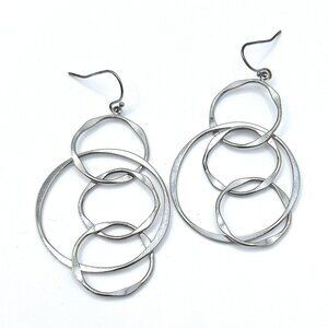 Breezy lia sophia earrings